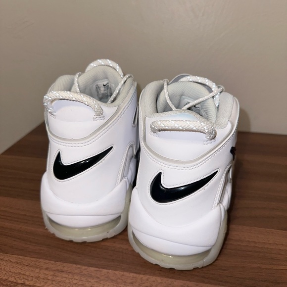 Air More Uptempo Size 9.5 - Picture 5 of 7